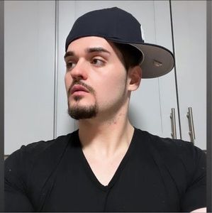 Meet your Posher, Erol